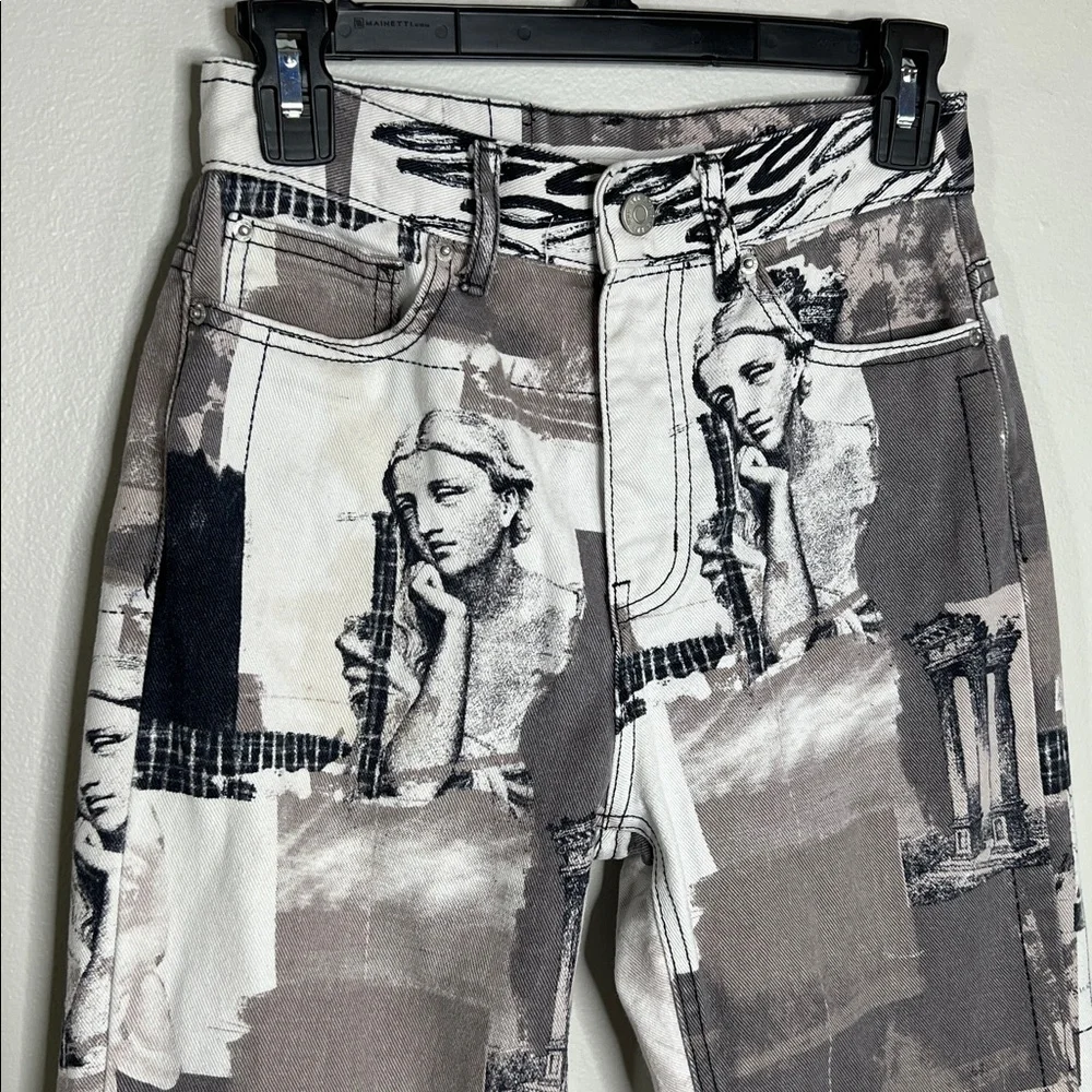 Urban Outfitters BDG High Waisted Cowboy Jeans size 25